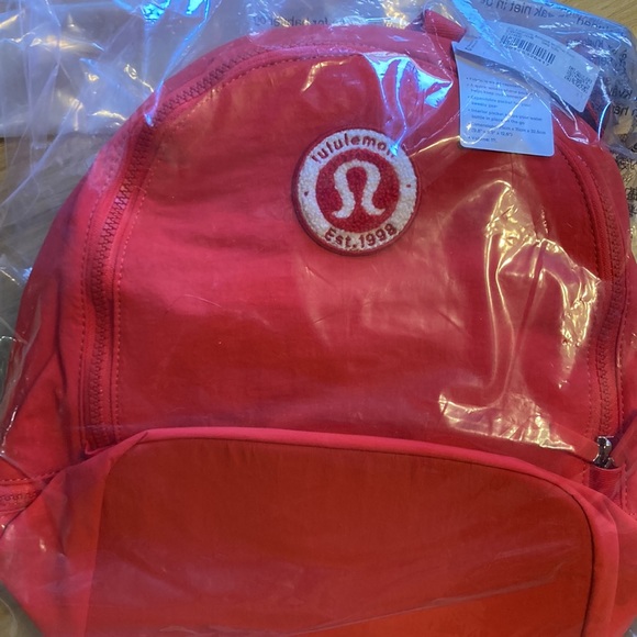 🔥 Lululemon City Adventurer Backpack Mini 11L Club Patch edition Love Red - Picture 8 of 10